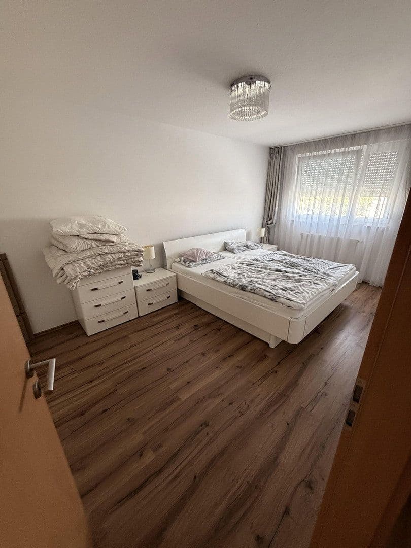 Prenájom domu 165 m², pozemek 165 m², Marsweg 20, Feucht, Bavorsko Prenájom domu 165 m², pozemek 165 m², Marsweg 20, Feucht, Bavorsko