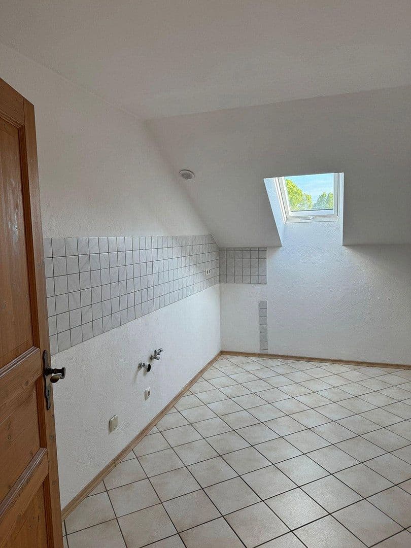 Prenájom bytu 3-izbový 80 m², Königsdorf, Bavorsko Prenájom bytu 3-izbový 80 m², Königsdorf, Bavorsko
