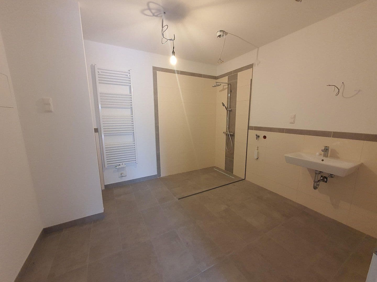 Prenájom bytu 3-izbový 92 m², Mannhagener Straße 5, Panten, Šlezvicko-Holštajnsko Prenájom bytu 3-izbový 92 m², Mannhagener Straße 5, Panten, Šlezvicko-Holštajnsko