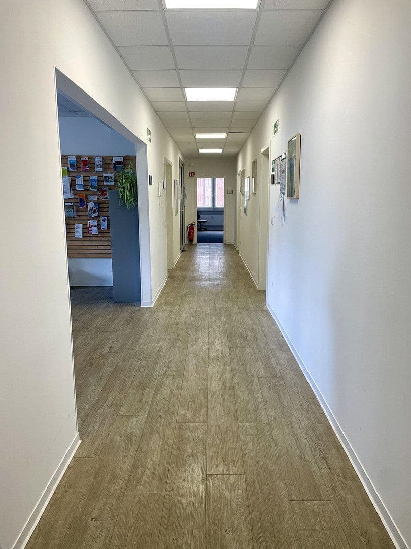 Prenájom kancelárie 250 m², Sophienblatt 82-86, Kiel, Šlezvicko-Holštajnsko Prenájom kancelárie 250 m², Sophienblatt 82-86, Kiel, Šlezvicko-Holštajnsko