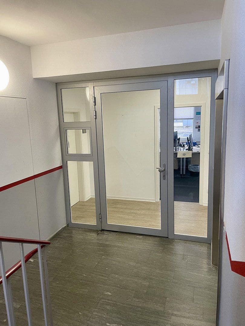 Prenájom kancelárie 250 m², Sophienblatt 82-86, Kiel, Šlezvicko-Holštajnsko Prenájom kancelárie 250 m², Sophienblatt 82-86, Kiel, Šlezvicko-Holštajnsko