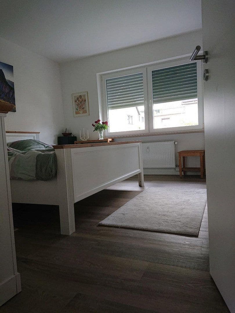 Prenájom bytu 5-izbový 97 m², Berliner Straße 8, Kordel, Porýnie-Falcko Prenájom bytu 5-izbový 97 m², Berliner Straße 8, Kordel, Porýnie-Falcko