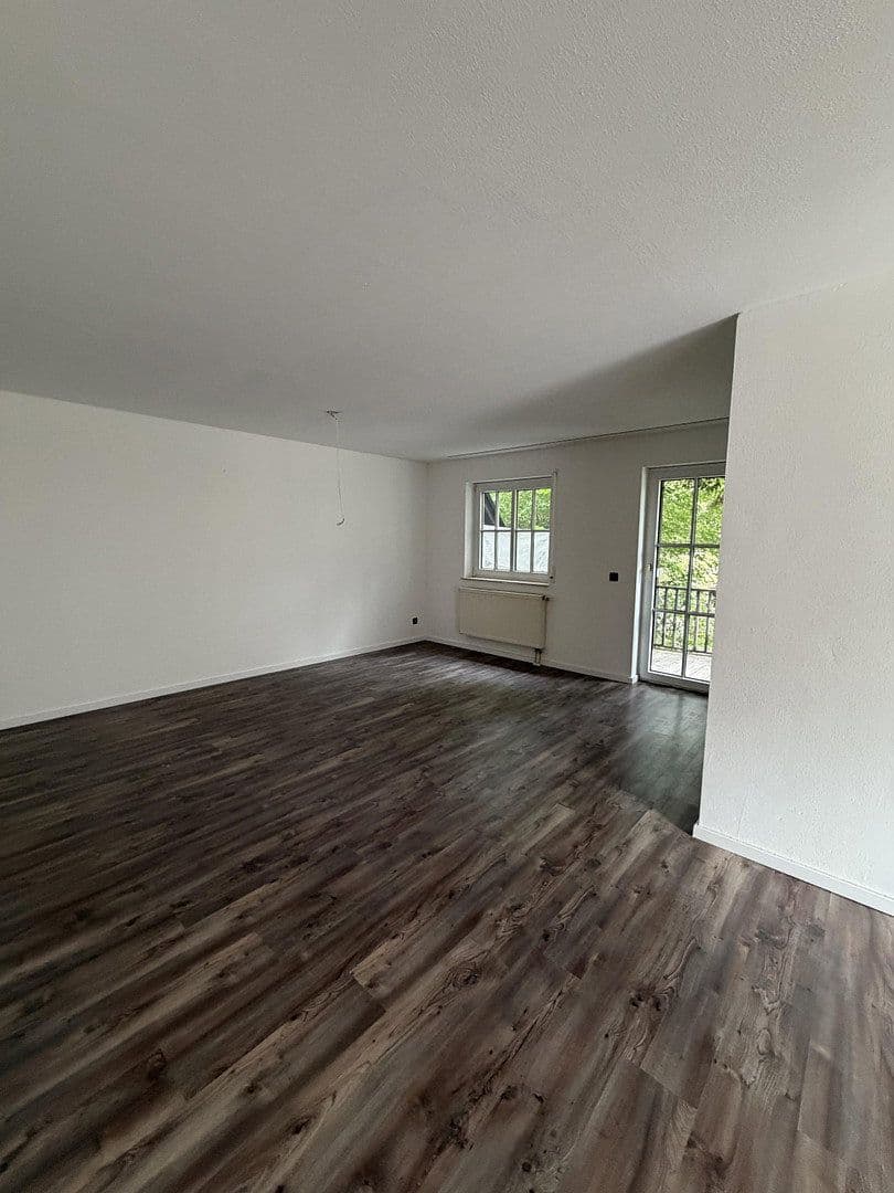Prenájom bytu 3-izbový 80 m², Osterburken, Bádensko-Wurttembersko Prenájom bytu 3-izbový 80 m², Osterburken, Bádensko-Wurttembersko