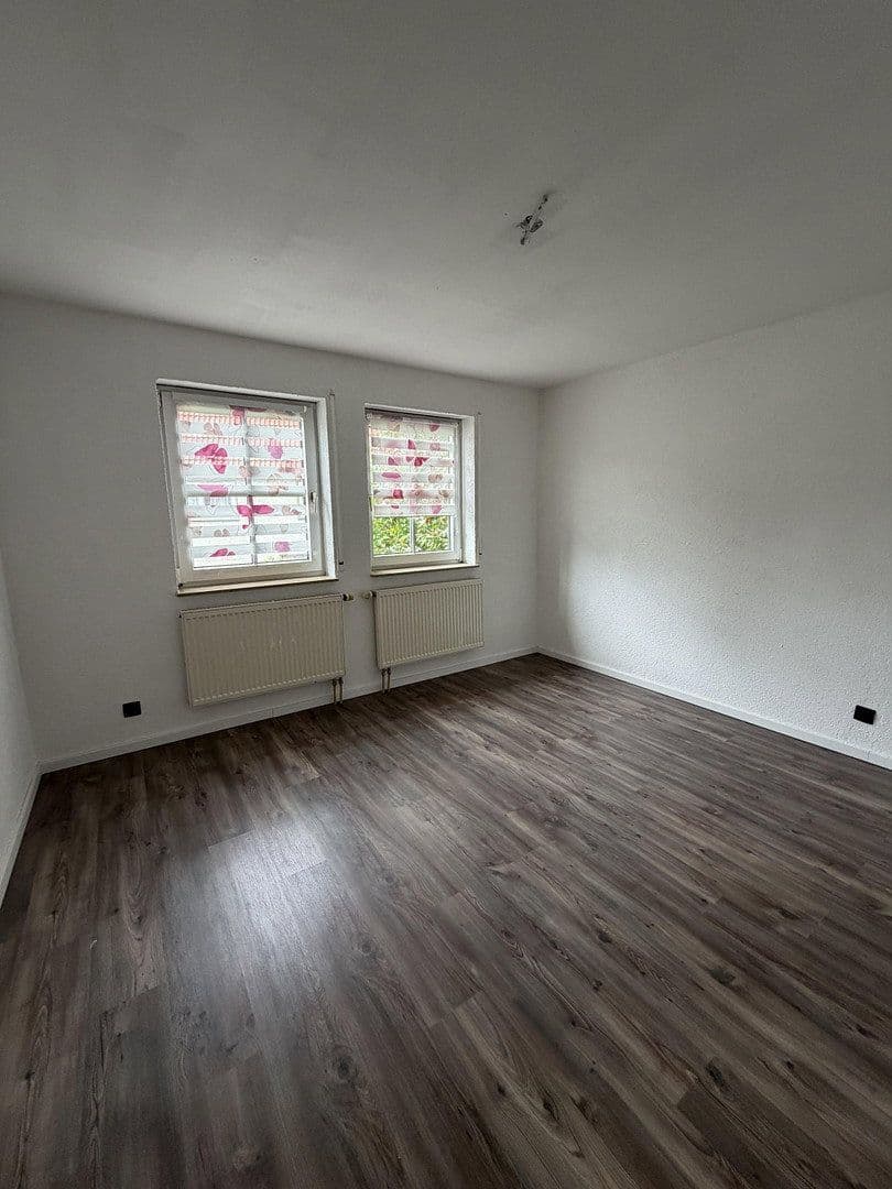Prenájom bytu 3-izbový 80 m², Osterburken, Bádensko-Wurttembersko Prenájom bytu 3-izbový 80 m², Osterburken, Bádensko-Wurttembersko