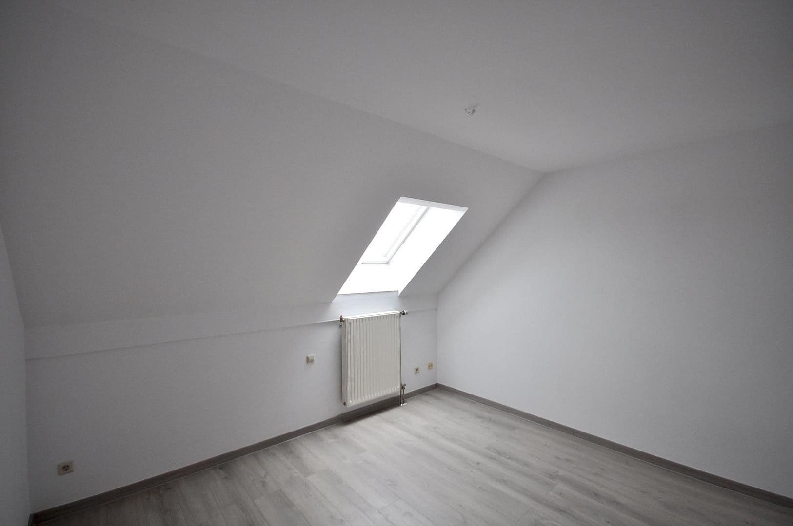 Prenájom bytu 3-izbový 80 m², Händelstraße 2, Wilkau-Haßlau, Sasko Prenájom bytu 3-izbový 80 m², Händelstraße 2, Wilkau-Haßlau, Sasko