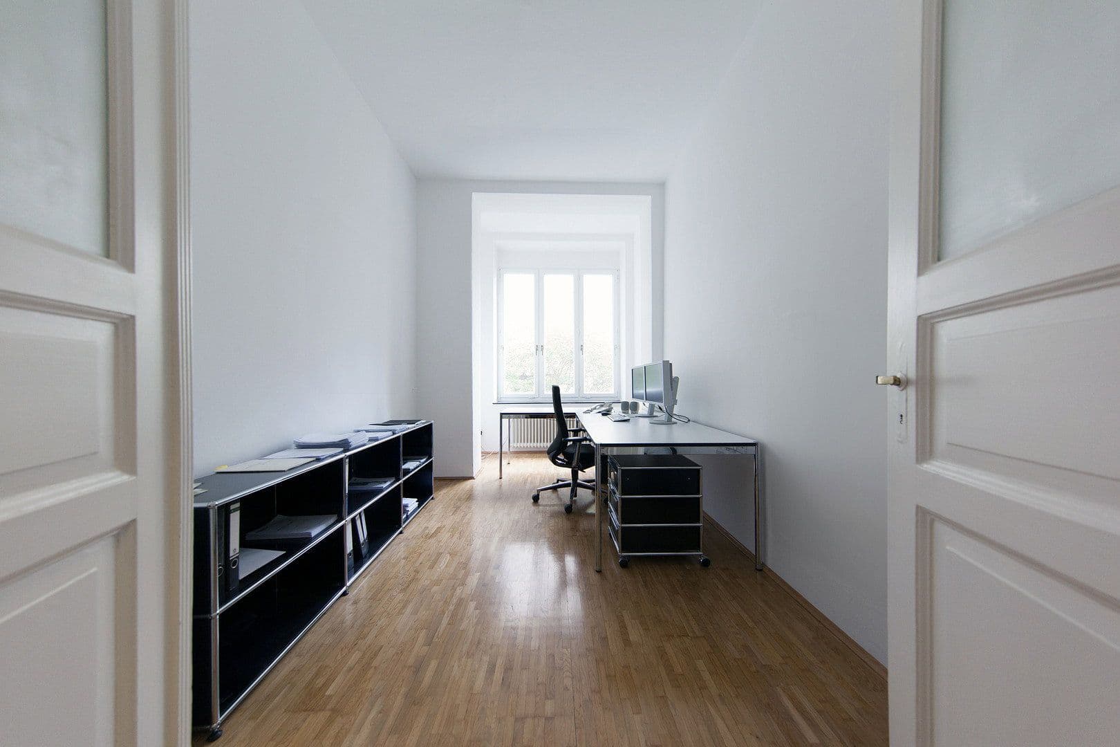 Prenájom kancelárie 146 m², Rauchstraße 1, München, Bavorsko Prenájom kancelárie 146 m², Rauchstraße 1, München, Bavorsko
