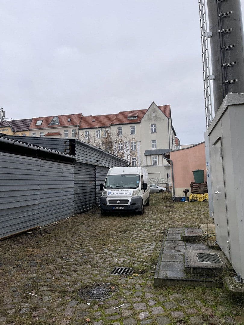 Predaj nebytového priestoru 1.450 m², Eberswalde, Brandenbursko Predaj nebytového priestoru 1.450 m², Eberswalde, Brandenbursko