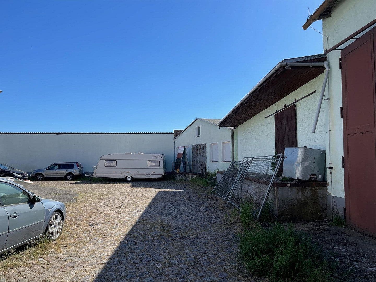 Predaj nebytového priestoru 1.450 m², Eberswalde, Brandenbursko Predaj nebytového priestoru 1.450 m², Eberswalde, Brandenbursko