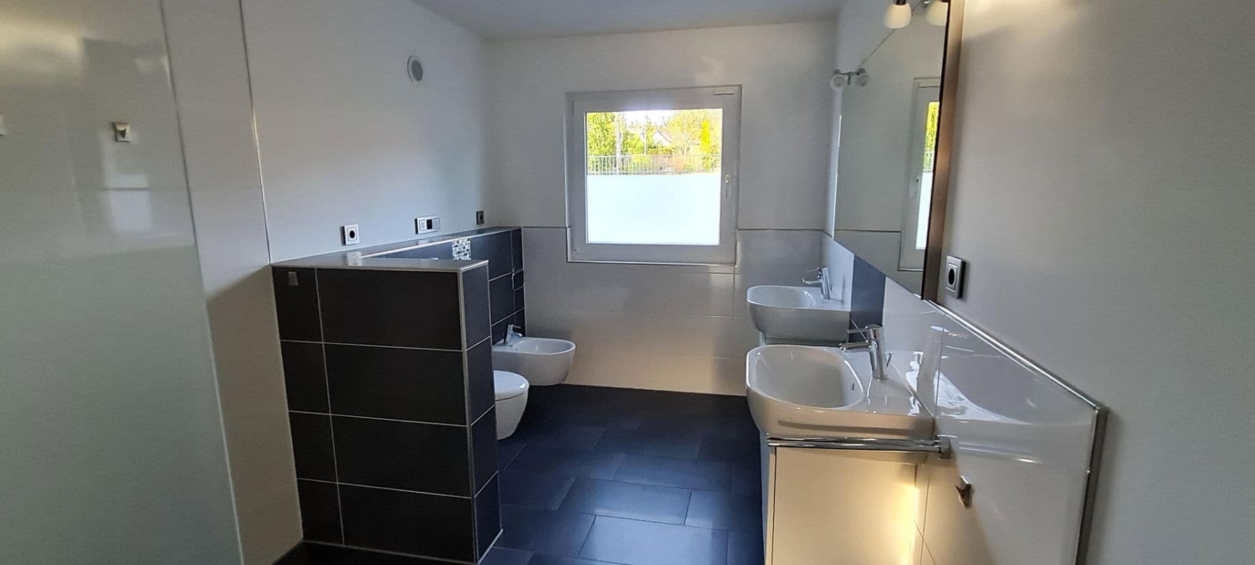 Predaj domu 124 m², pozemek 426 m², Spatzenwiesenweg 5, Schmitten im Taunus, Hesensko Predaj domu 124 m², pozemek 426 m², Spatzenwiesenweg 5, Schmitten im Taunus, Hesensko