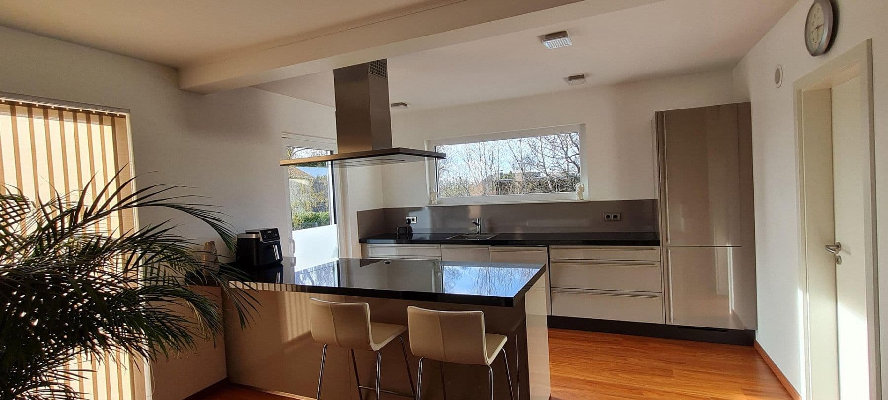Predaj domu 124 m², pozemek 426 m², Spatzenwiesenweg 5, Schmitten im Taunus, Hesensko Predaj domu 124 m², pozemek 426 m², Spatzenwiesenweg 5, Schmitten im Taunus, Hesensko