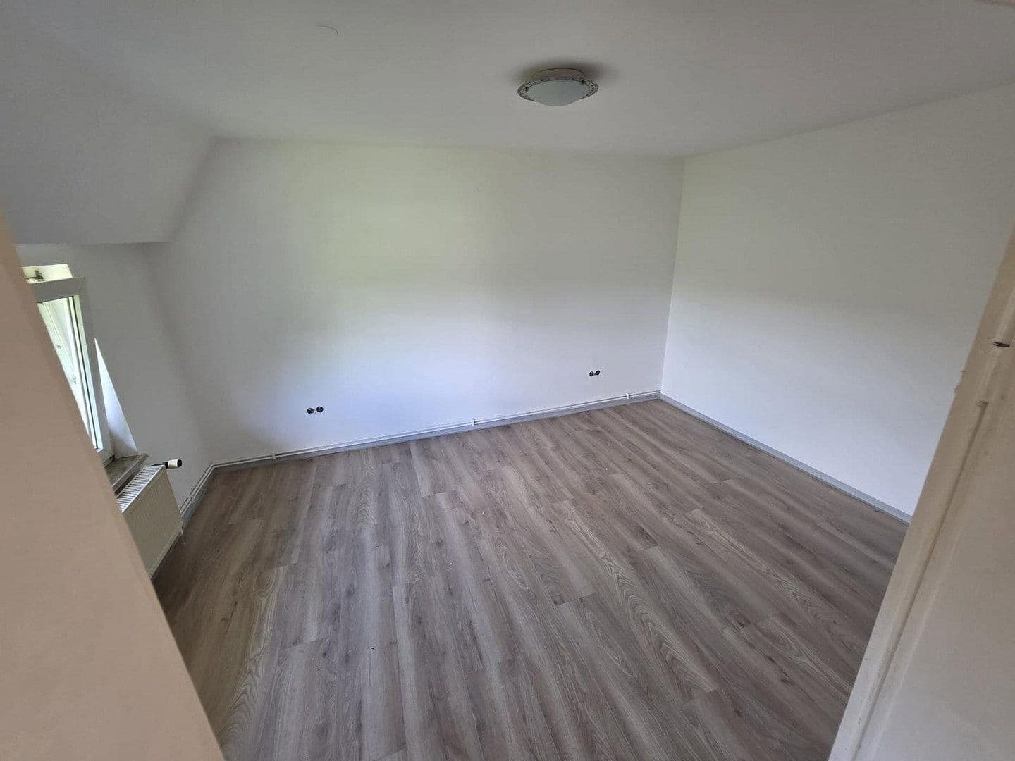 Prenájom bytu 2-izbový 50 m², Hauptstr. 34, Helmstedt, Dolné Sasko Prenájom bytu 2-izbový 50 m², Hauptstr. 34, Helmstedt, Dolné Sasko