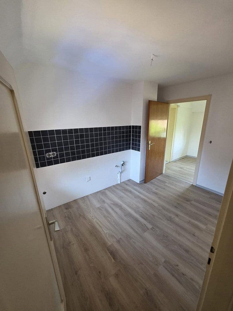 Prenájom bytu 2-izbový 50 m², Hauptstr. 34, Helmstedt, Dolné Sasko Prenájom bytu 2-izbový 50 m², Hauptstr. 34, Helmstedt, Dolné Sasko