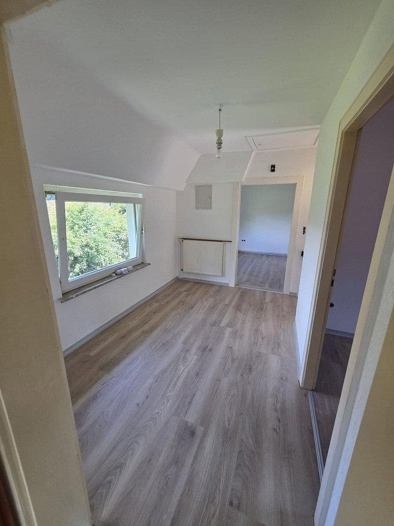 Prenájom bytu 2-izbový 50 m², Hauptstr. 34, Helmstedt, Dolné Sasko Prenájom bytu 2-izbový 50 m², Hauptstr. 34, Helmstedt, Dolné Sasko