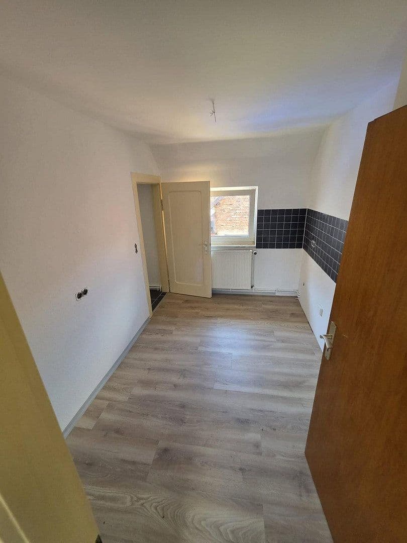 Prenájom bytu 2-izbový 50 m², Hauptstr. 34, Helmstedt, Dolné Sasko Prenájom bytu 2-izbový 50 m², Hauptstr. 34, Helmstedt, Dolné Sasko