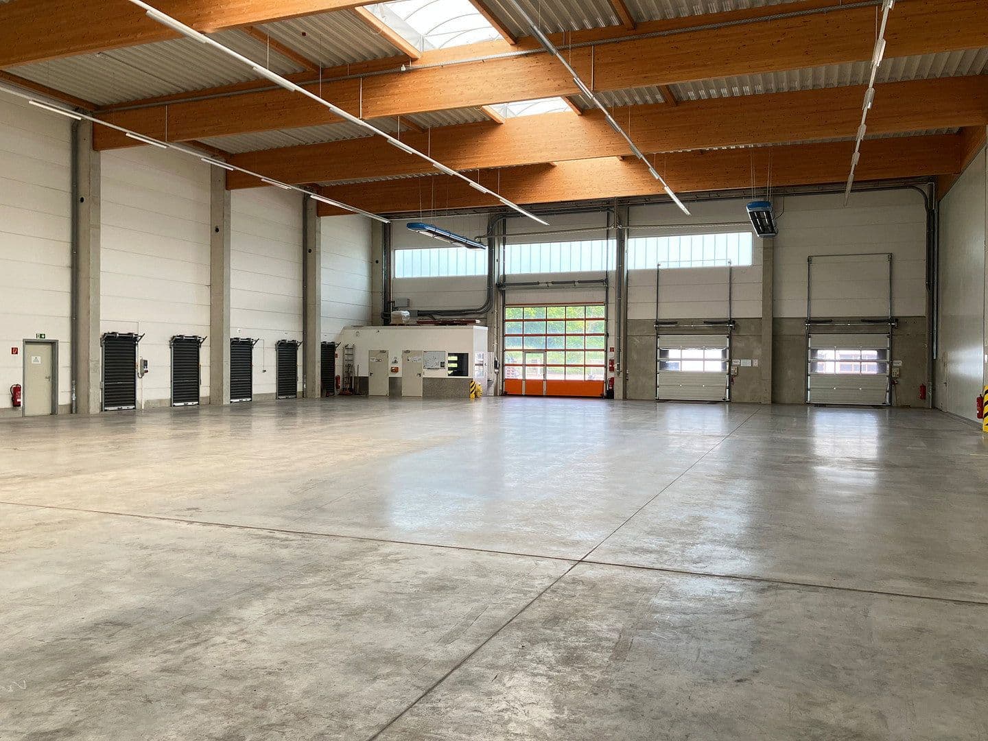 Prenájom nebytového priestoru 3.170 m², Tüttleben, Durínsko Prenájom nebytového priestoru 3.170 m², Tüttleben, Durínsko