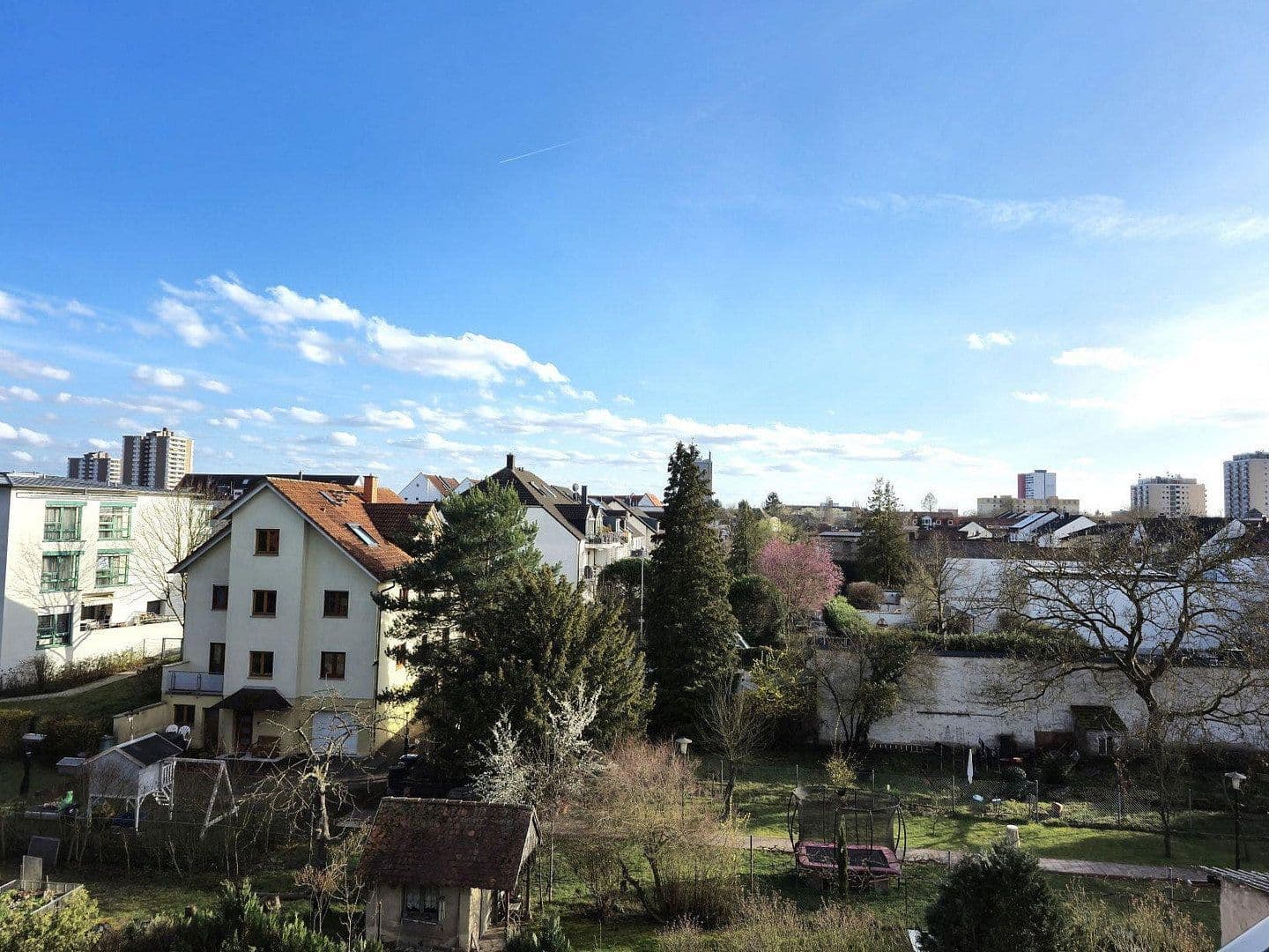 Prenájom bytu 2-izbový 49 m², Bansastraße 5, Neu-Isenburg, Hesensko Prenájom bytu 2-izbový 49 m², Bansastraße 5, Neu-Isenburg, Hesensko