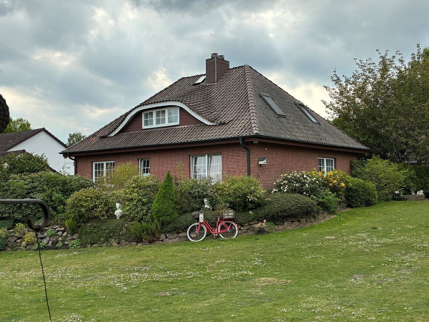 Predaj domu 160 m², pozemek 600 m², Hauptstraße, Bebensee, Šlezvicko-Holštajnsko Predaj domu 160 m², pozemek 600 m², Hauptstraße, Bebensee, Šlezvicko-Holštajnsko