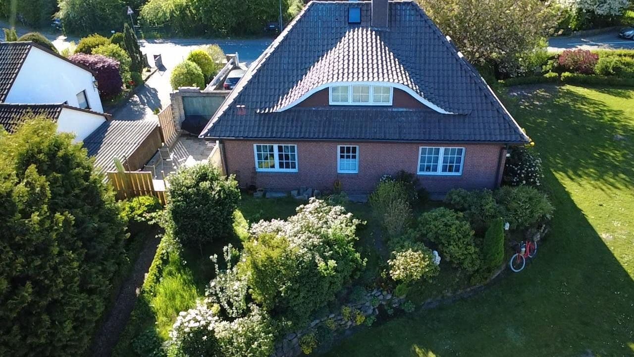 Predaj domu 160 m², pozemek 600 m², Hauptstraße, Bebensee, Šlezvicko-Holštajnsko Predaj domu 160 m², pozemek 600 m², Hauptstraße, Bebensee, Šlezvicko-Holštajnsko