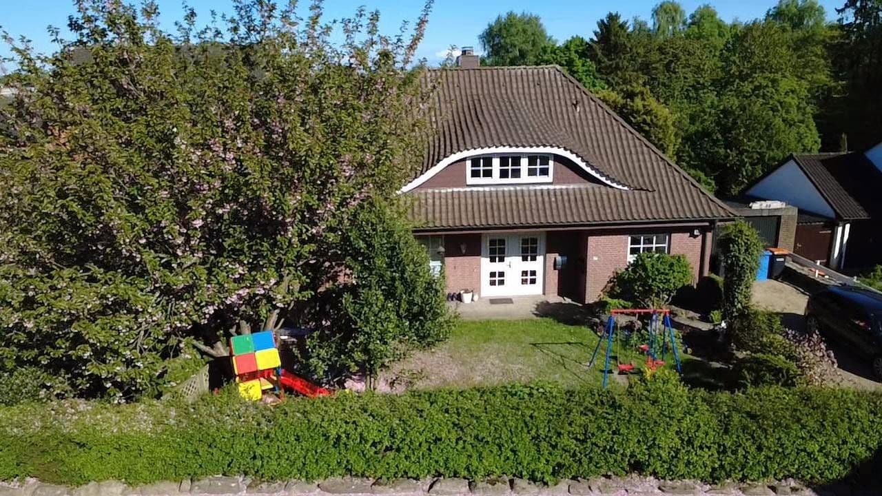 Predaj domu 160 m², pozemek 600 m², Hauptstraße, Bebensee, Šlezvicko-Holštajnsko Predaj domu 160 m², pozemek 600 m², Hauptstraße, Bebensee, Šlezvicko-Holštajnsko