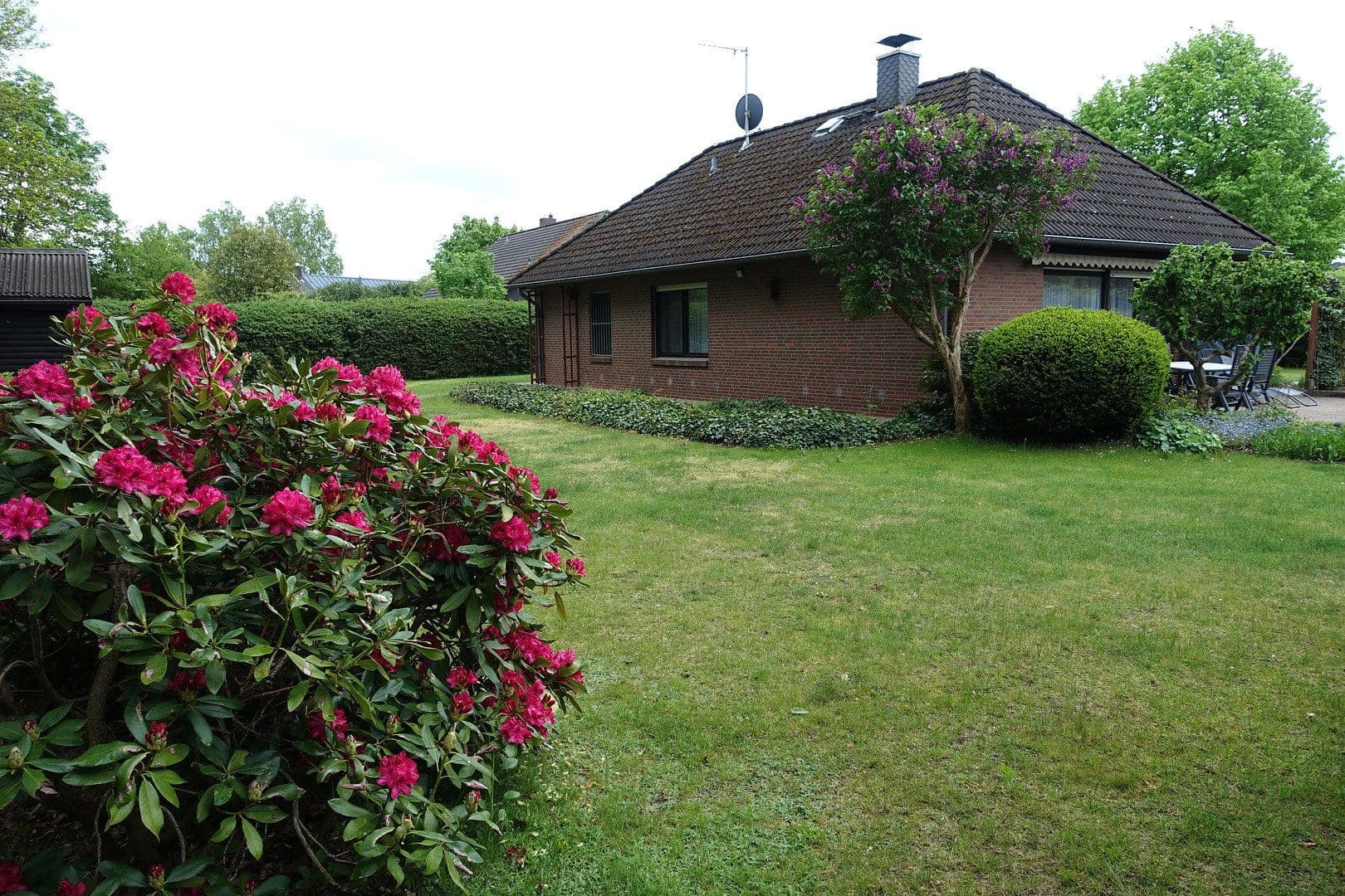 Predaj domu 143 m², pozemek 1.200 m², Ameisenweg 15, Handeloh, Dolné Sasko Predaj domu 143 m², pozemek 1.200 m², Ameisenweg 15, Handeloh, Dolné Sasko