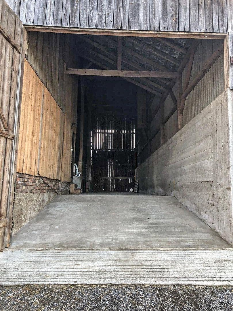 Prenájom garáže 228 m², Vogtareuth, Bavorsko Prenájom garáže 228 m², Vogtareuth, Bavorsko