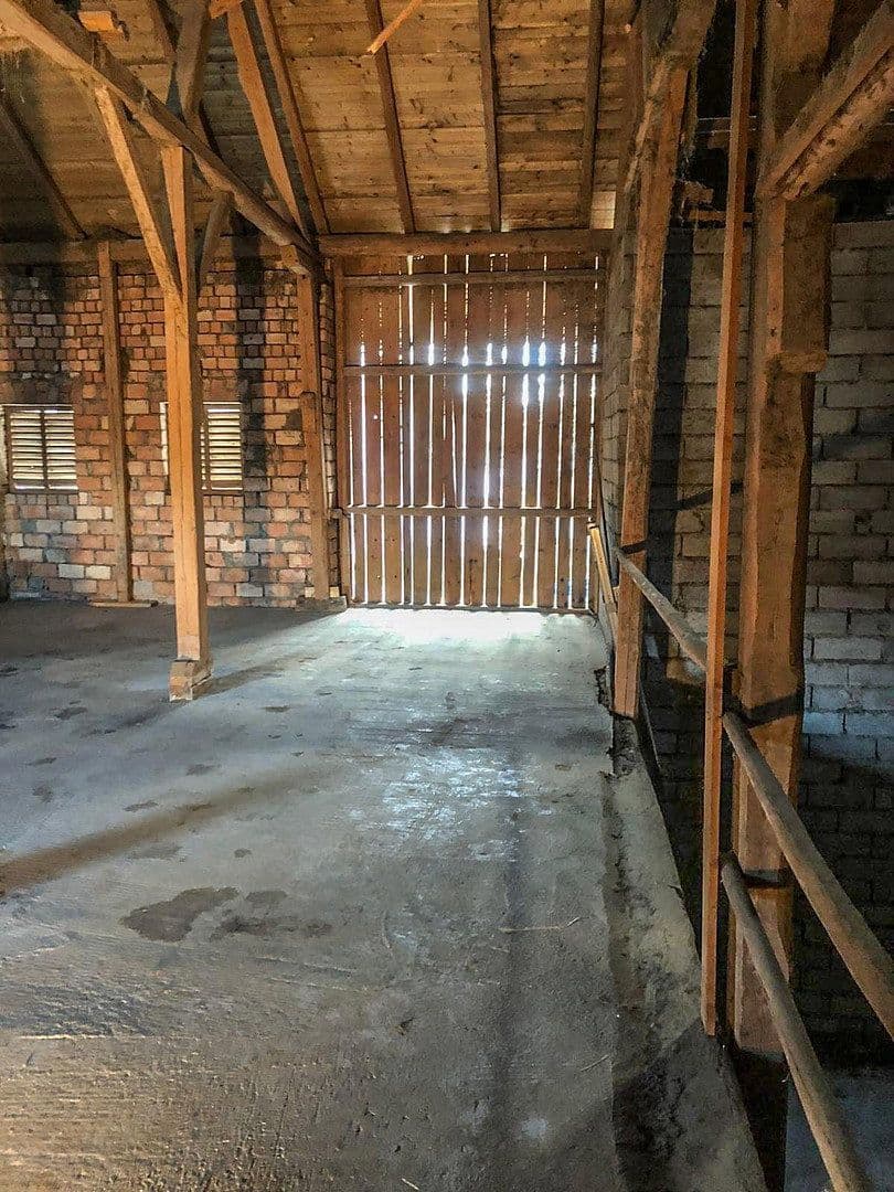 Prenájom garáže 228 m², Vogtareuth, Bavorsko Prenájom garáže 228 m², Vogtareuth, Bavorsko