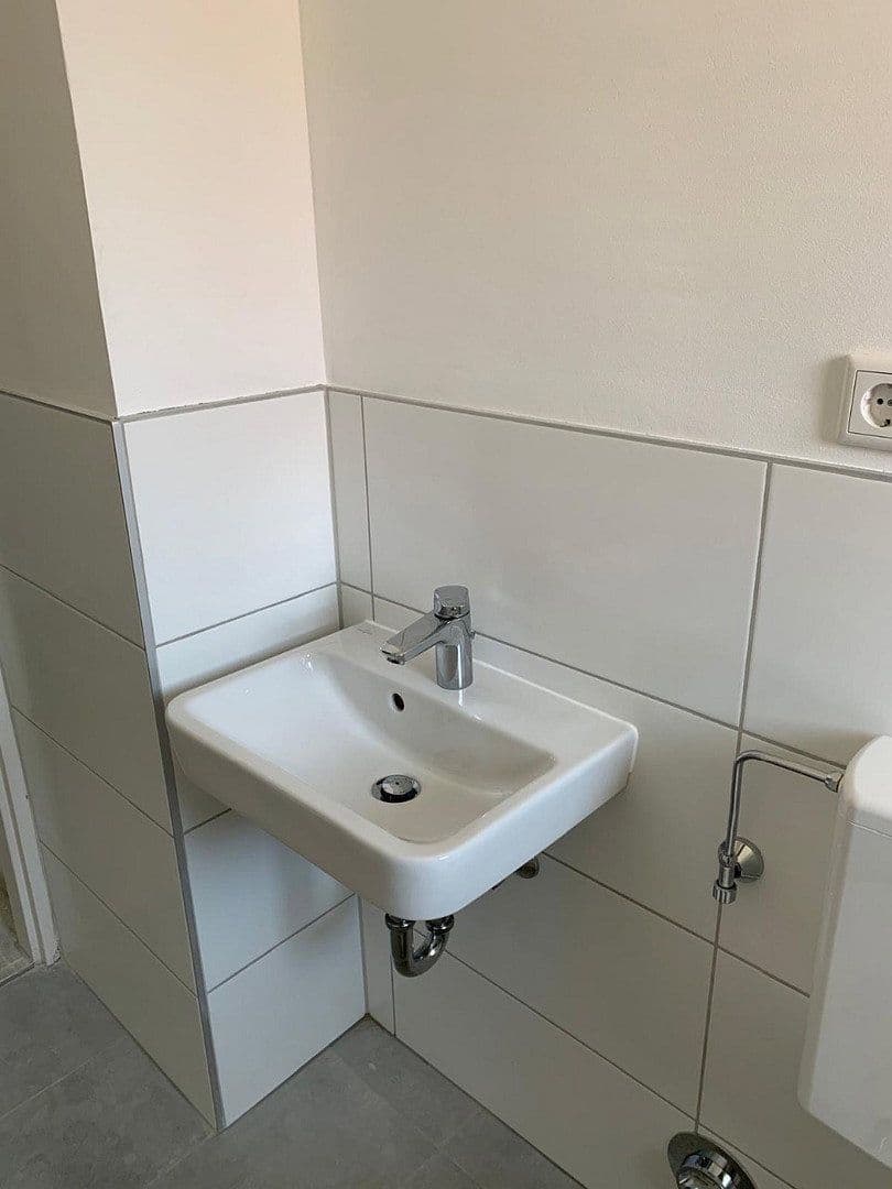 Prenájom bytu 2-izbový 56 m², Bensheim, Hesensko Prenájom bytu 2-izbový 56 m², Bensheim, Hesensko