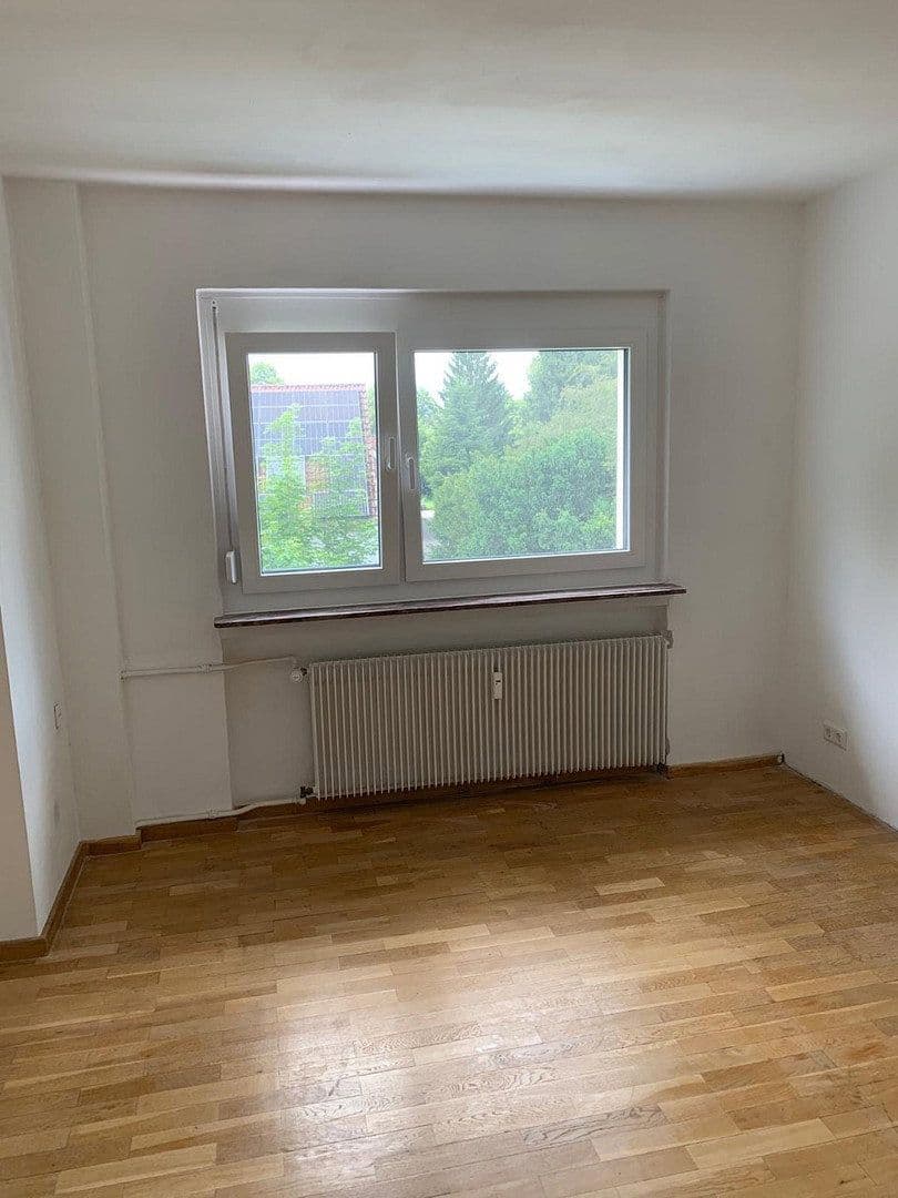Prenájom bytu 2-izbový 56 m², Bensheim, Hesensko Prenájom bytu 2-izbový 56 m², Bensheim, Hesensko