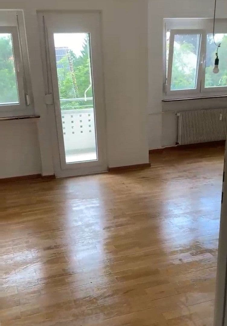 Prenájom bytu 2-izbový 56 m², Bensheim, Hesensko Prenájom bytu 2-izbový 56 m², Bensheim, Hesensko