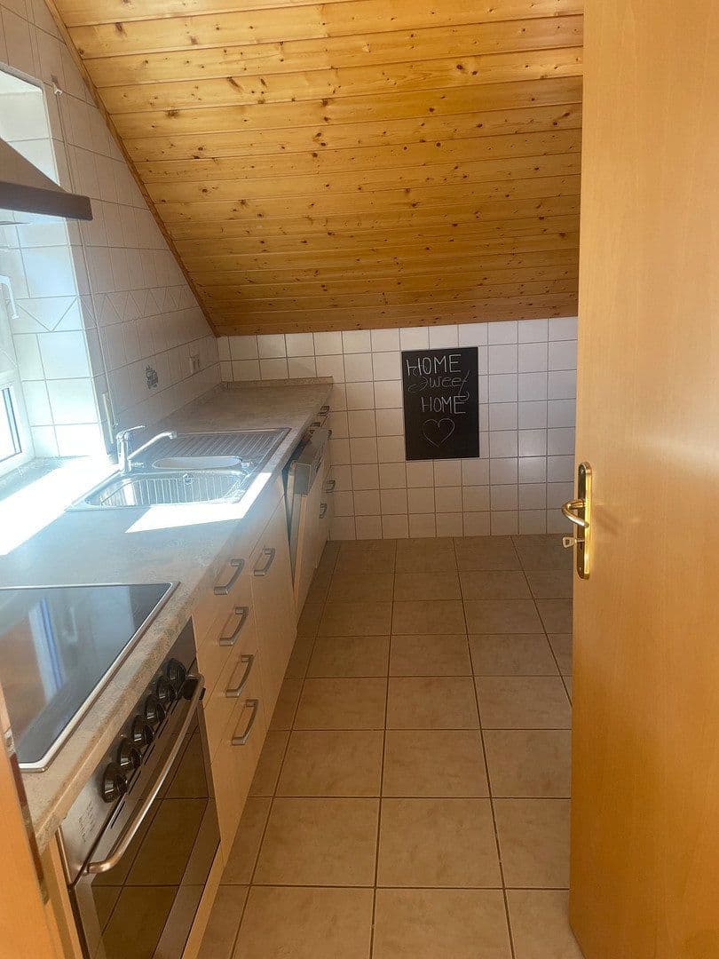 Prenájom bytu 2-izbový 62 m², Heidestraße 14, Friolzheim, Bádensko-Wurttembersko Prenájom bytu 2-izbový 62 m², Heidestraße 14, Friolzheim, Bádensko-Wurttembersko