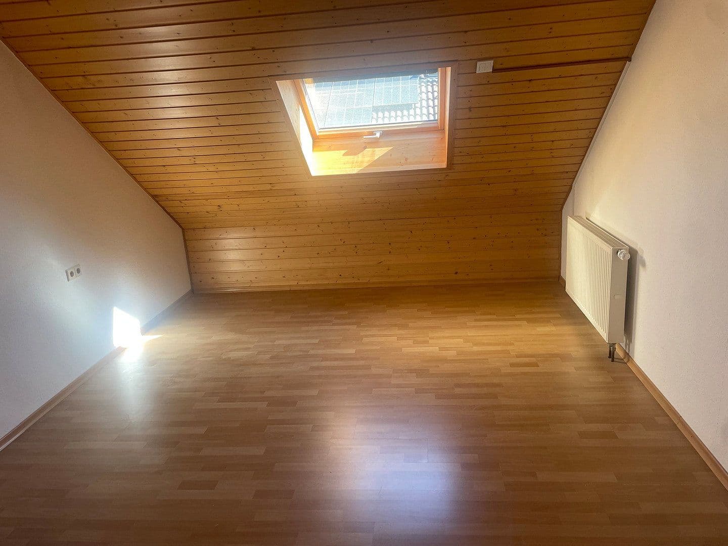 Prenájom bytu 2-izbový 62 m², Heidestraße 14, Friolzheim, Bádensko-Wurttembersko Prenájom bytu 2-izbový 62 m², Heidestraße 14, Friolzheim, Bádensko-Wurttembersko