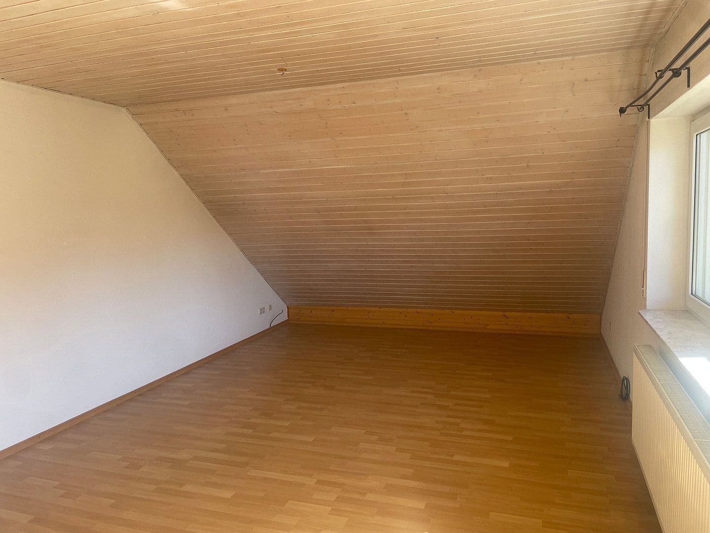 Prenájom bytu 2-izbový 62 m², Heidestraße 14, Friolzheim, Bádensko-Wurttembersko Prenájom bytu 2-izbový 62 m², Heidestraße 14, Friolzheim, Bádensko-Wurttembersko