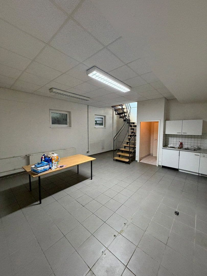 Prenájom nebytového priestoru 90 m², Kleine Präsidentenstraße 1, Berlin, Berlín Prenájom nebytového priestoru 90 m², Kleine Präsidentenstraße 1, Berlin, Berlín