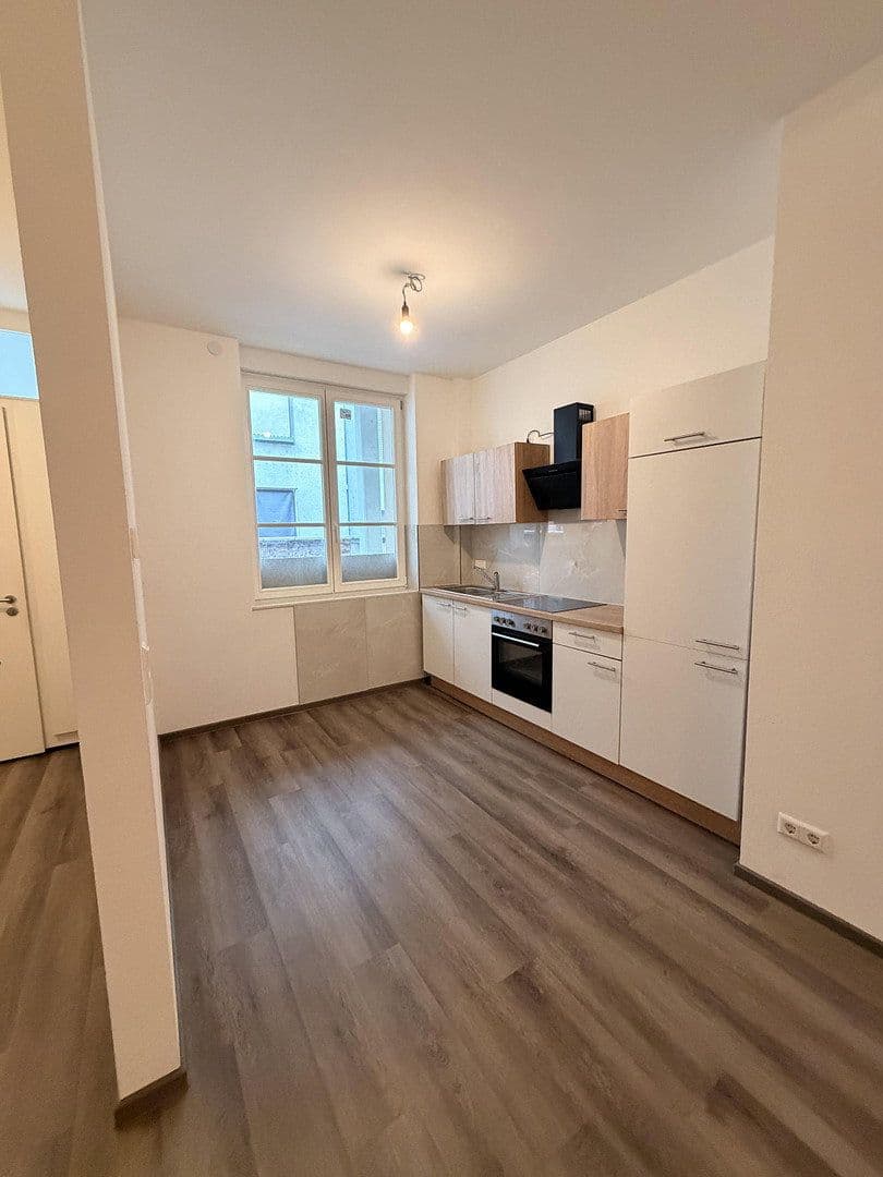 Prenájom bytu 2-izbový 52 m², Pforzheim, Bádensko-Wurttembersko Prenájom bytu 2-izbový 52 m², Pforzheim, Bádensko-Wurttembersko
