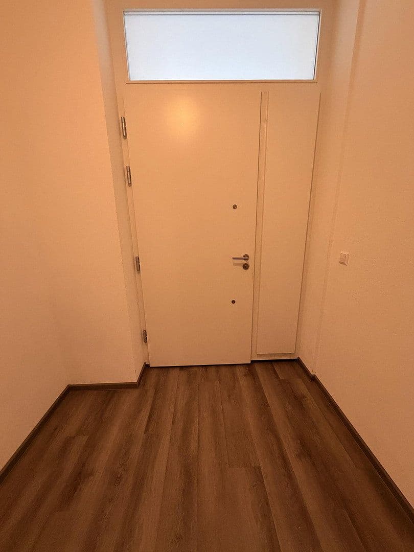 Prenájom bytu 2-izbový 52 m², Pforzheim, Bádensko-Wurttembersko Prenájom bytu 2-izbový 52 m², Pforzheim, Bádensko-Wurttembersko