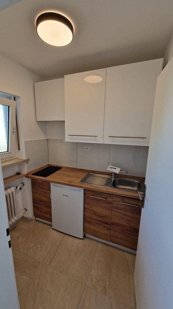 Prenájom bytu 1-izbový 30 m², Ampfingstrasse, München, Bavorsko Prenájom bytu 1-izbový 30 m², Ampfingstrasse, München, Bavorsko