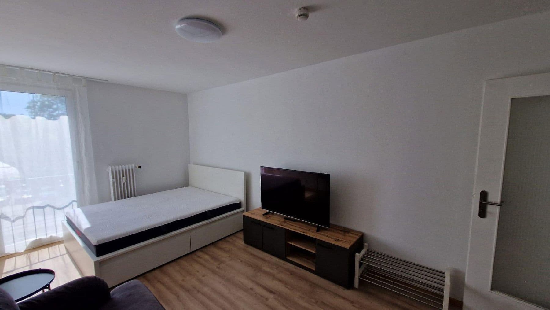 Prenájom bytu 1-izbový 30 m², Ampfingstrasse, München, Bavorsko Prenájom bytu 1-izbový 30 m², Ampfingstrasse, München, Bavorsko