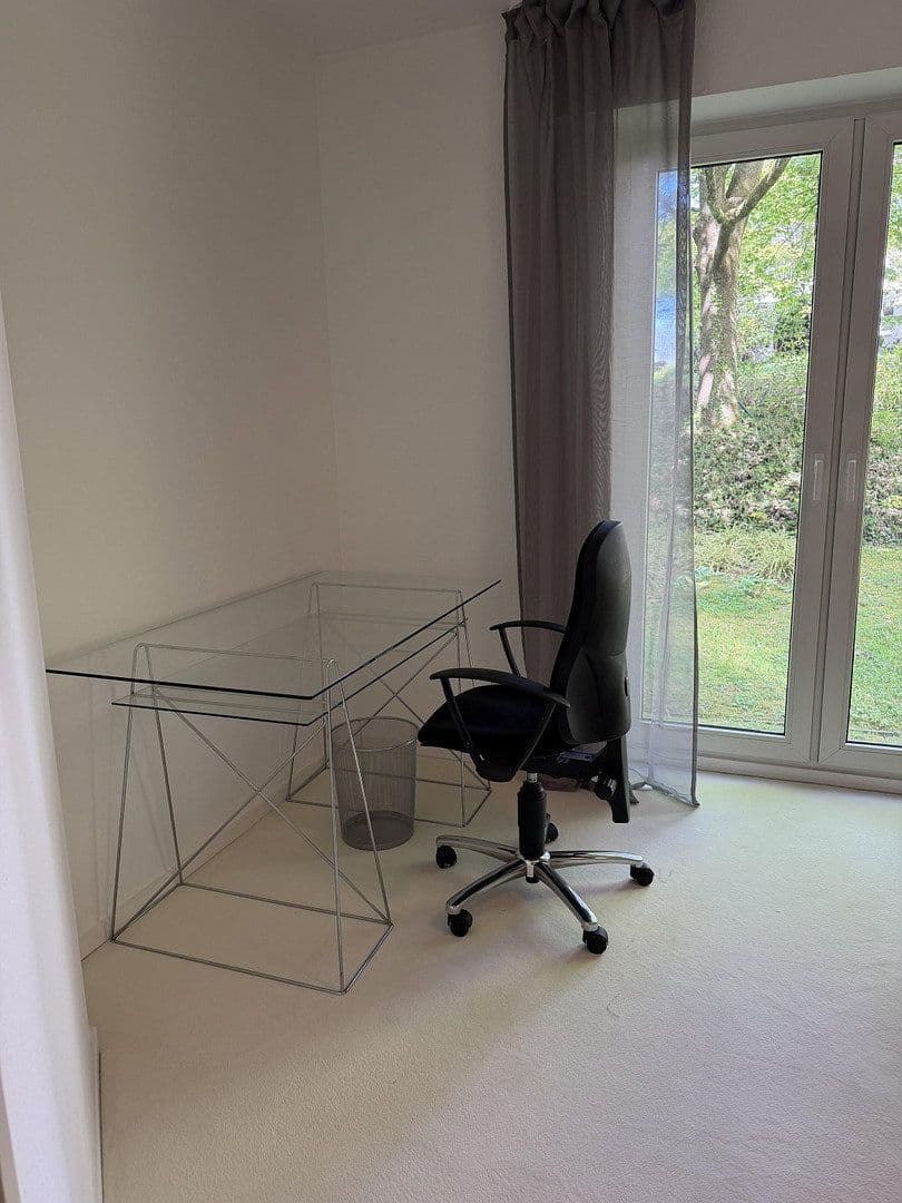 Prenájom bytu 3-izbový 110 m², Bergisch Gladbach, Severné Porýnie - Westfálsko Prenájom bytu 3-izbový 110 m², Bergisch Gladbach, Severné Porýnie - Westfálsko