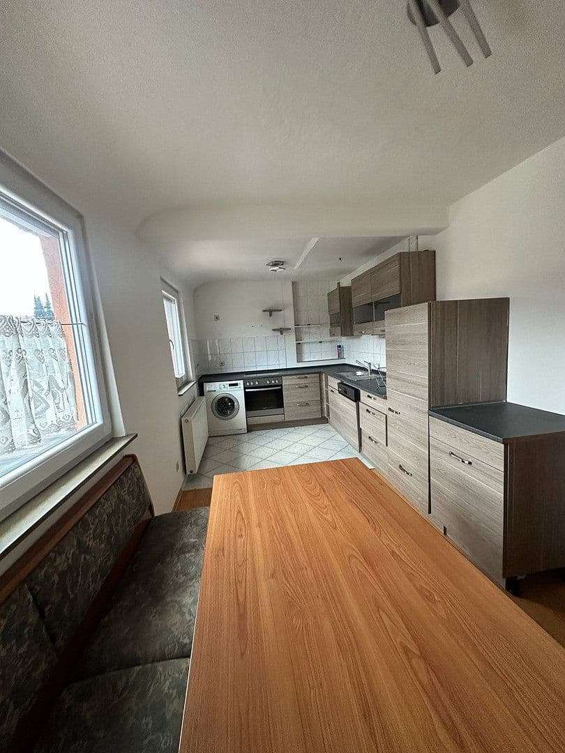 Predaj domu 286 m², pozemek 154 m², Külsheim, Bádensko-Wurttembersko Predaj domu 286 m², pozemek 154 m², Külsheim, Bádensko-Wurttembersko