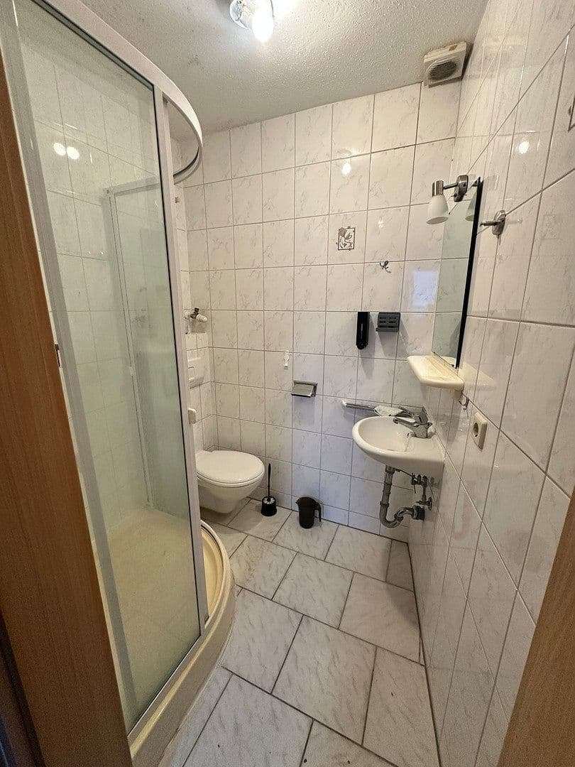 Predaj domu 286 m², pozemek 154 m², Külsheim, Bádensko-Wurttembersko Predaj domu 286 m², pozemek 154 m², Külsheim, Bádensko-Wurttembersko