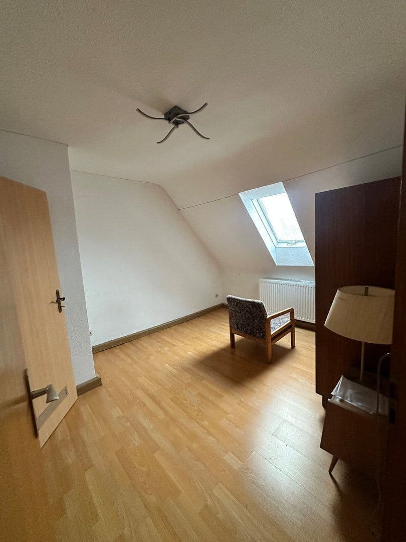 Predaj domu 286 m², pozemek 154 m², Külsheim, Bádensko-Wurttembersko Predaj domu 286 m², pozemek 154 m², Külsheim, Bádensko-Wurttembersko