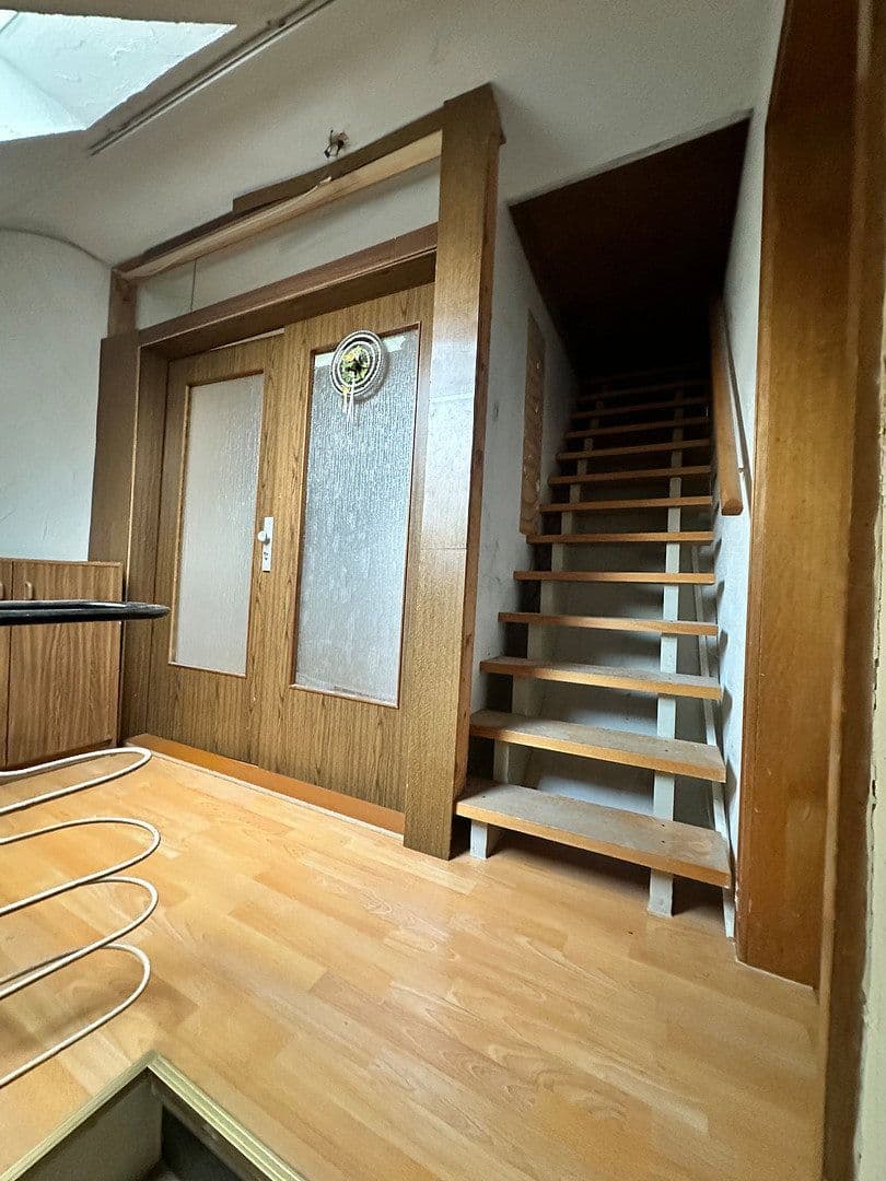 Predaj domu 286 m², pozemek 154 m², Külsheim, Bádensko-Wurttembersko Predaj domu 286 m², pozemek 154 m², Külsheim, Bádensko-Wurttembersko