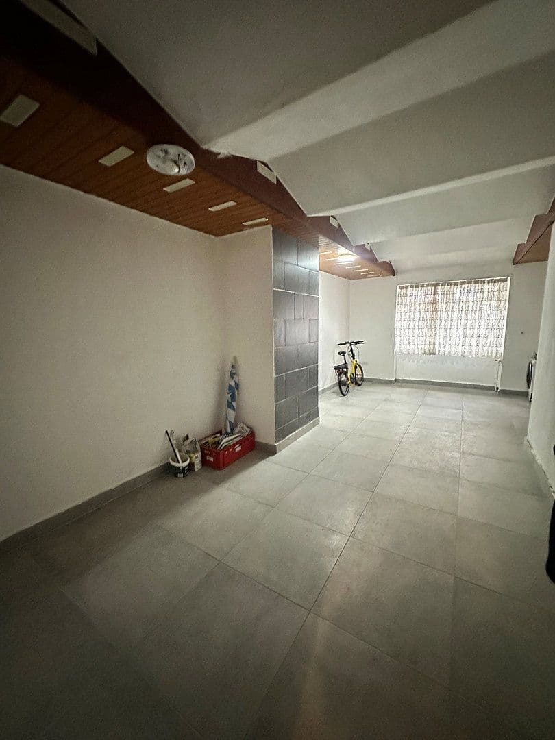 Predaj domu 286 m², pozemek 154 m², Külsheim, Bádensko-Wurttembersko Predaj domu 286 m², pozemek 154 m², Külsheim, Bádensko-Wurttembersko