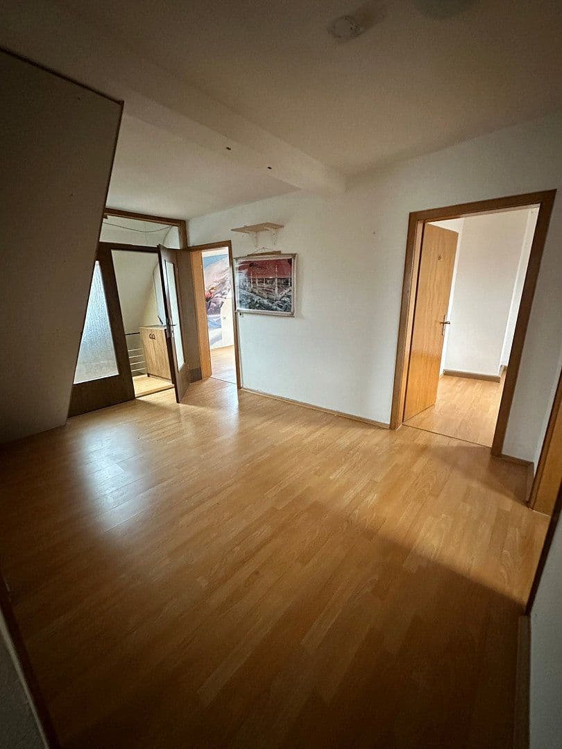 Predaj domu 286 m², pozemek 154 m², Külsheim, Bádensko-Wurttembersko Predaj domu 286 m², pozemek 154 m², Külsheim, Bádensko-Wurttembersko