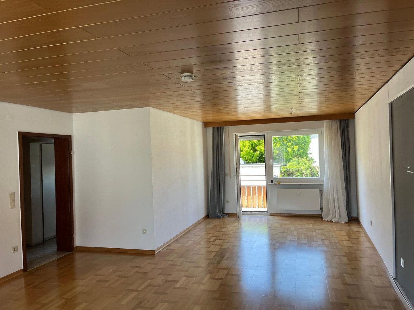 Predaj domu 232 m², pozemek 319 m², Wiesbaden, Hesensko Predaj domu 232 m², pozemek 319 m², Wiesbaden, Hesensko