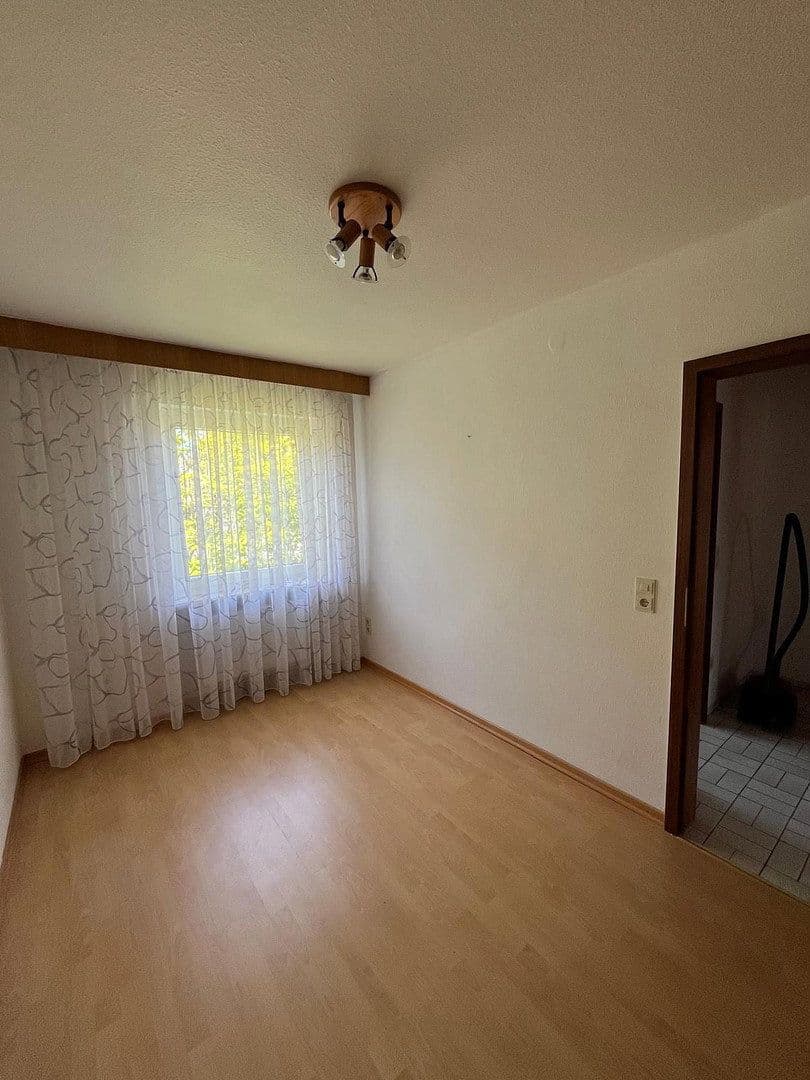 Predaj domu 232 m², pozemek 319 m², Wiesbaden, Hesensko Predaj domu 232 m², pozemek 319 m², Wiesbaden, Hesensko