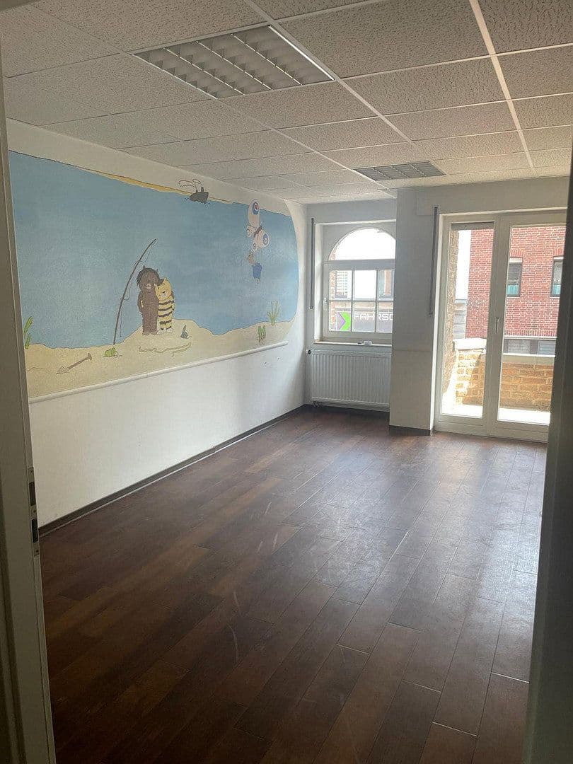 Predaj kancelárie 174 m², Große Rurstraße 88, Jülich, Severné Porýnie - Westfálsko Predaj kancelárie 174 m², Große Rurstraße 88, Jülich, Severné Porýnie - Westfálsko