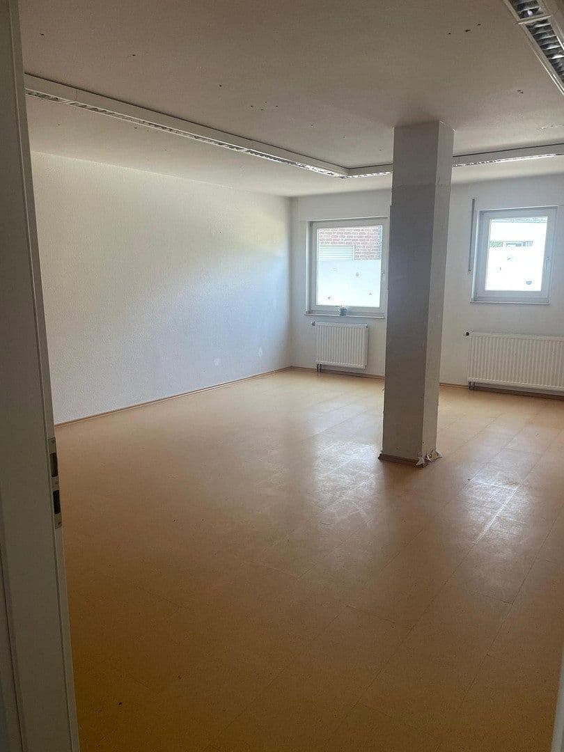 Predaj kancelárie 174 m², Große Rurstraße 88, Jülich, Severné Porýnie - Westfálsko Predaj kancelárie 174 m², Große Rurstraße 88, Jülich, Severné Porýnie - Westfálsko