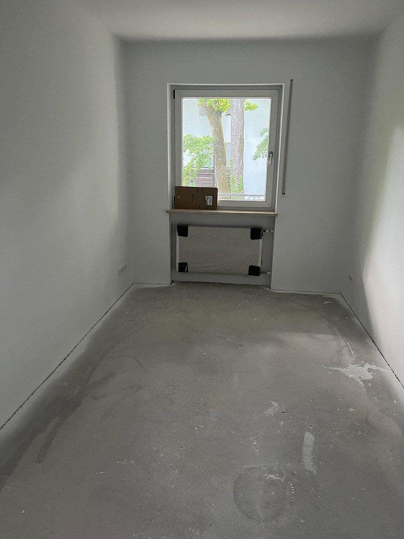 Prenájom bytu 4-izbový 97 m², Vaterstetten, Bavorsko Prenájom bytu 4-izbový 97 m², Vaterstetten, Bavorsko