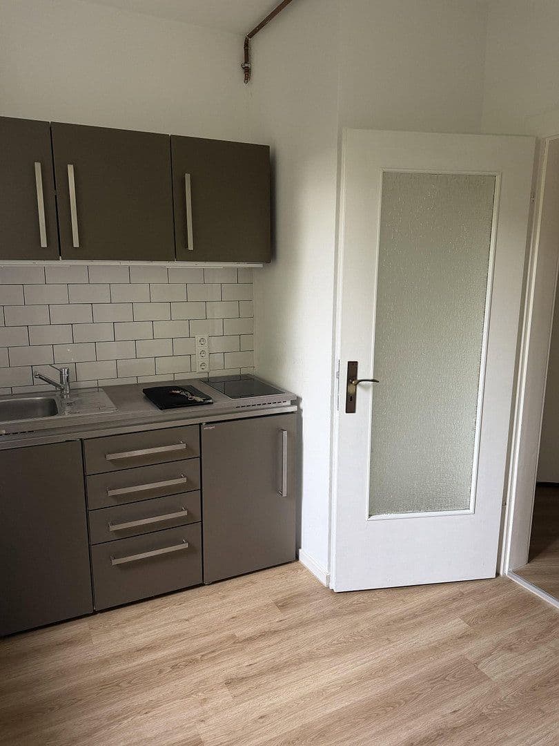 Prenájom bytu 2-izbový 46 m², Paulusstr. 22/1, Stuttgart, Bádensko-Wurttembersko Prenájom bytu 2-izbový 46 m², Paulusstr. 22/1, Stuttgart, Bádensko-Wurttembersko